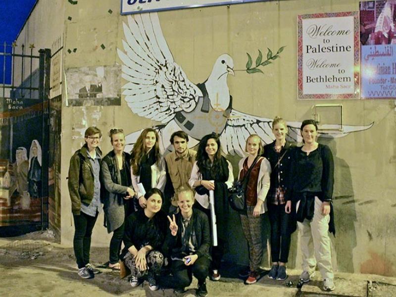 Fællesskab på højskole i Palæstina