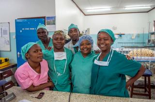 Mediciner i Tanzania på praktik